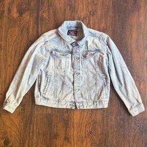 Children’s Place light wash jean jacket. Size 7/8 (I8)